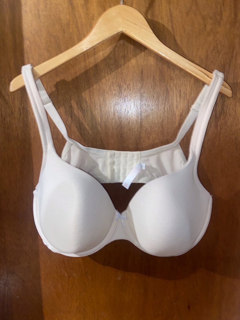 Cacique Cream Underwire Bra Size 42DD